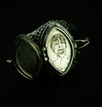 Lurking Terror Ring - Fashion Jewelry by Yordy.