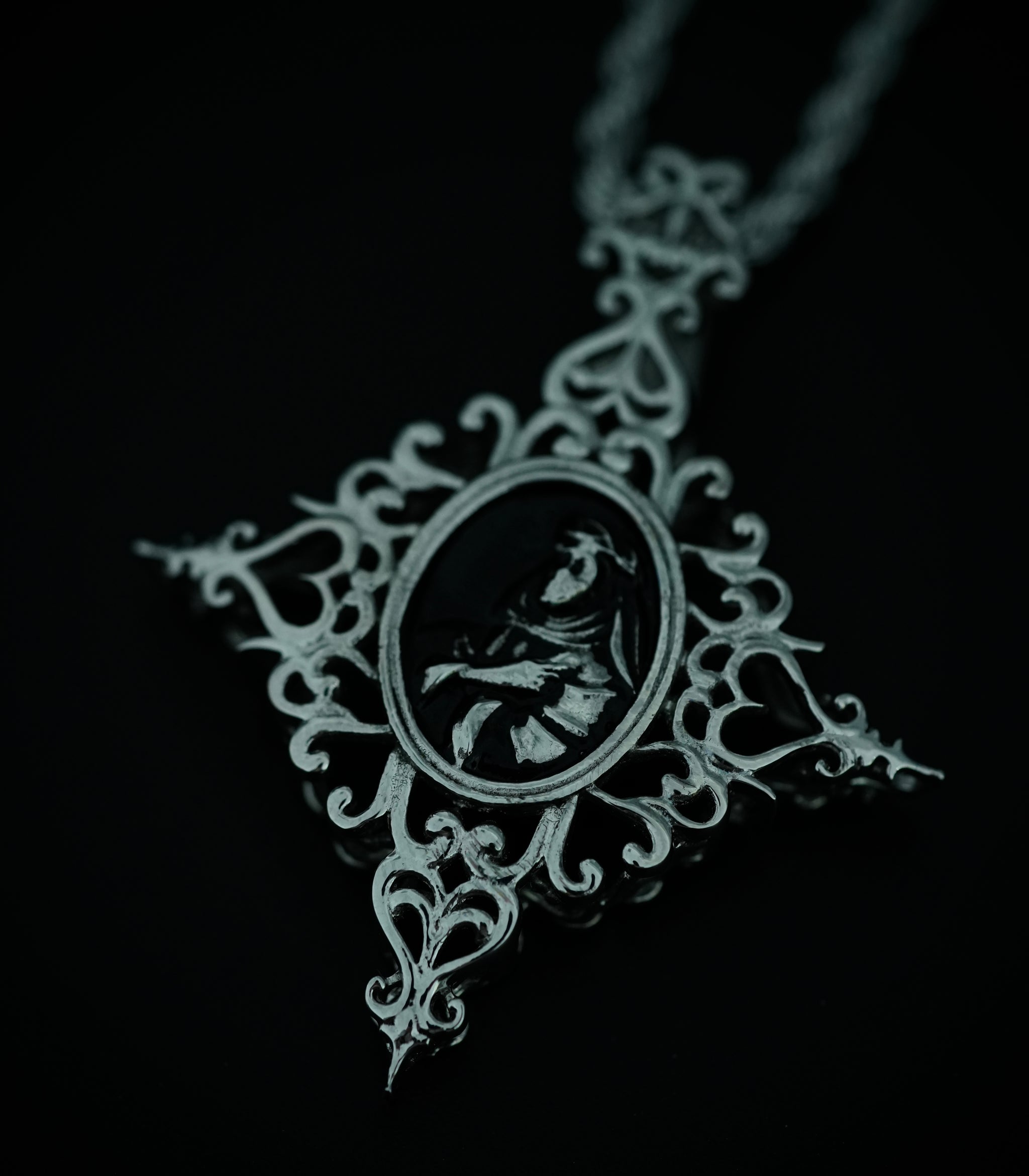 Midnight Grace Necklace - Fashion Jewelry by Yordy.