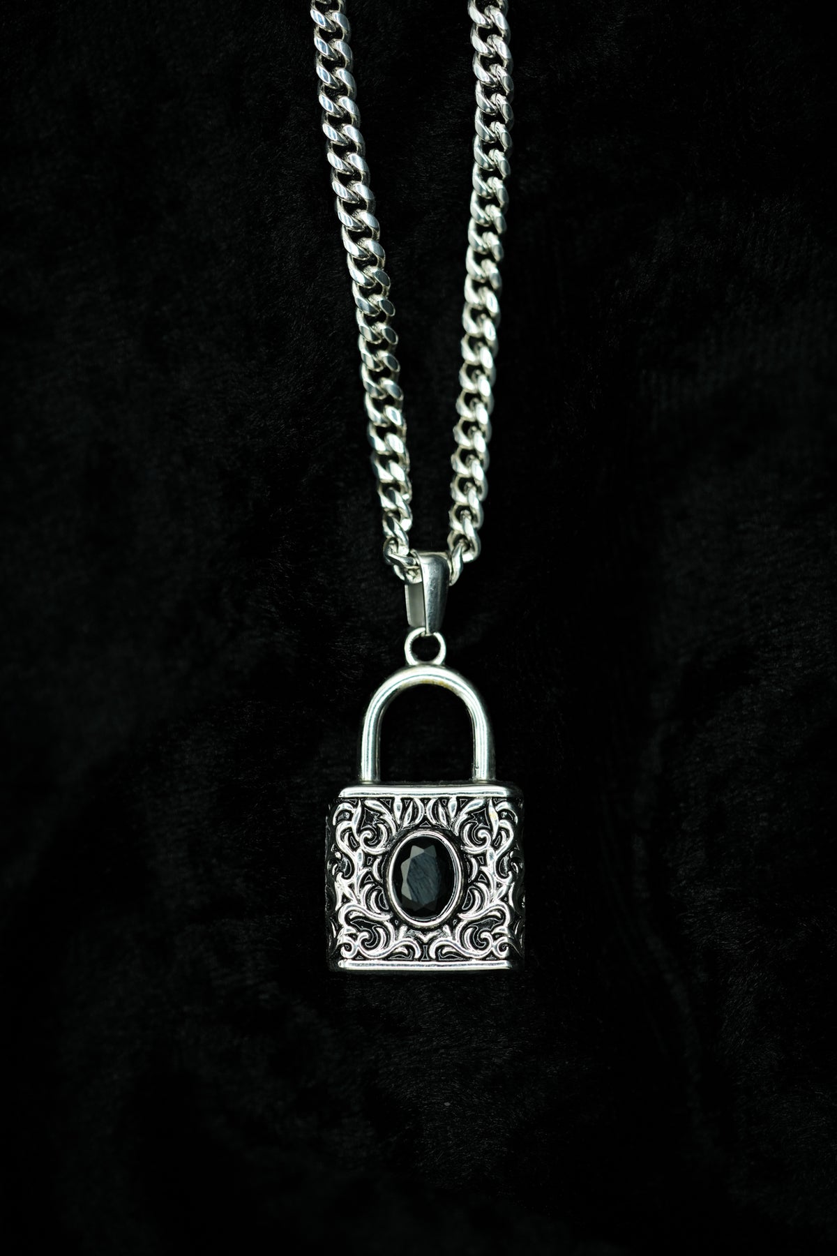 Amore Divino Lock Necklace