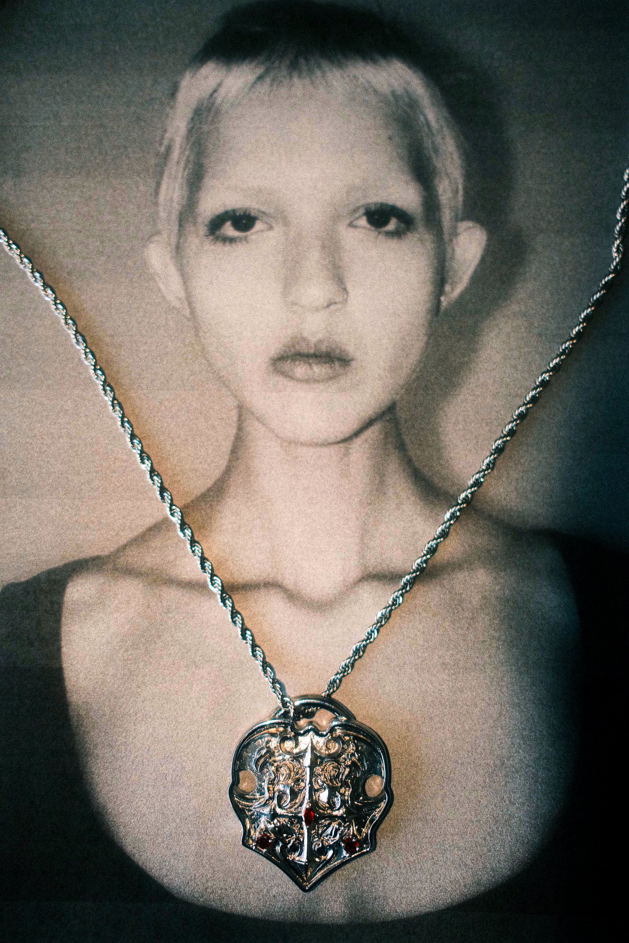 Relequia Necklace - Fashion Jewelry by Yordy.