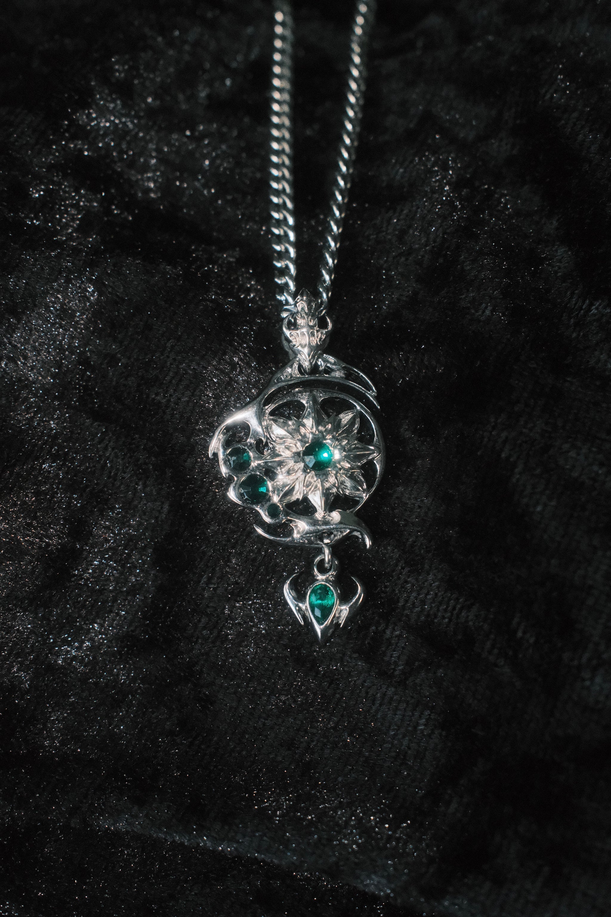 Moonblossom Necklace - Fashion Jewelry by Yordy.