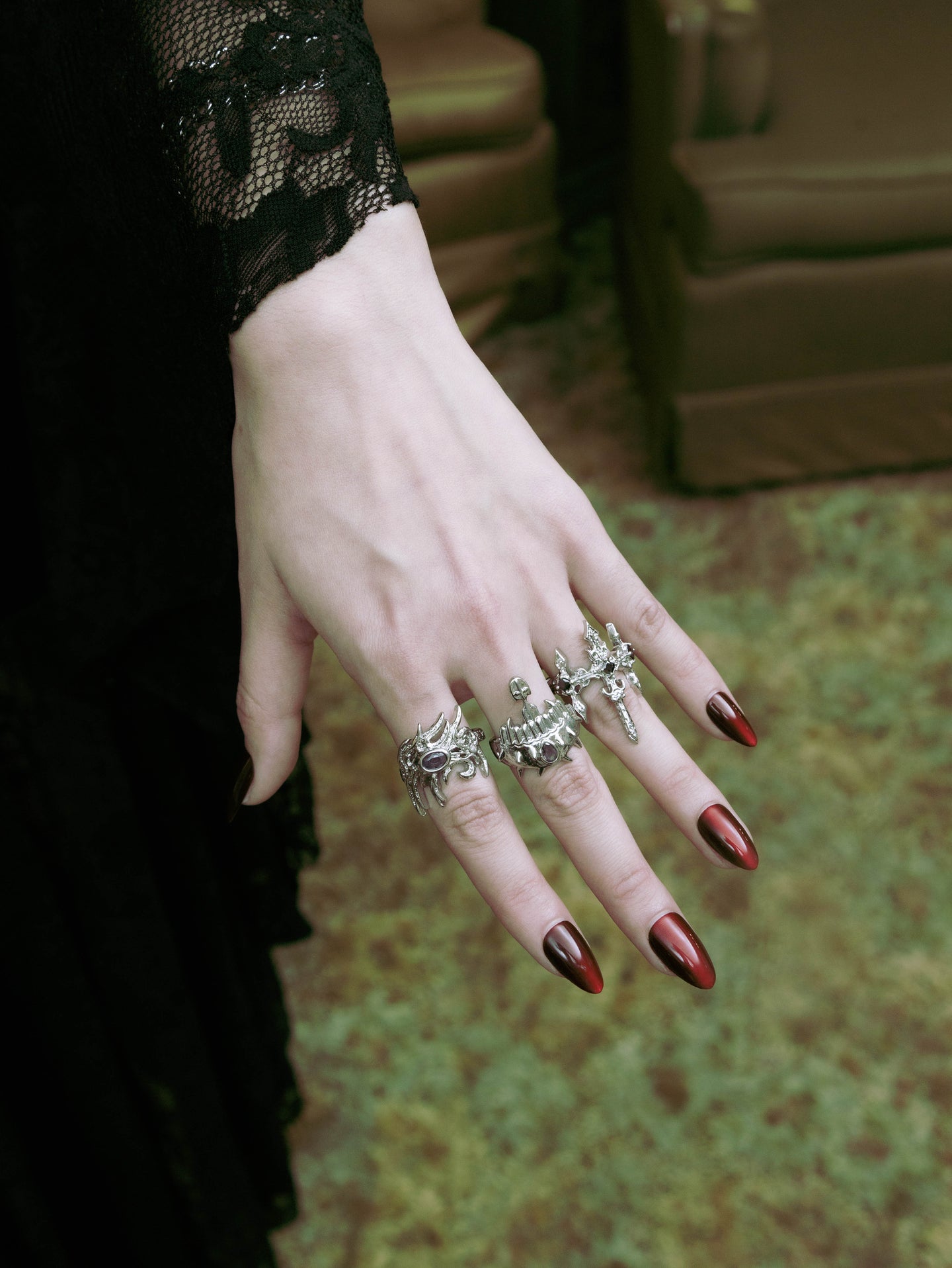 Violectra Ring