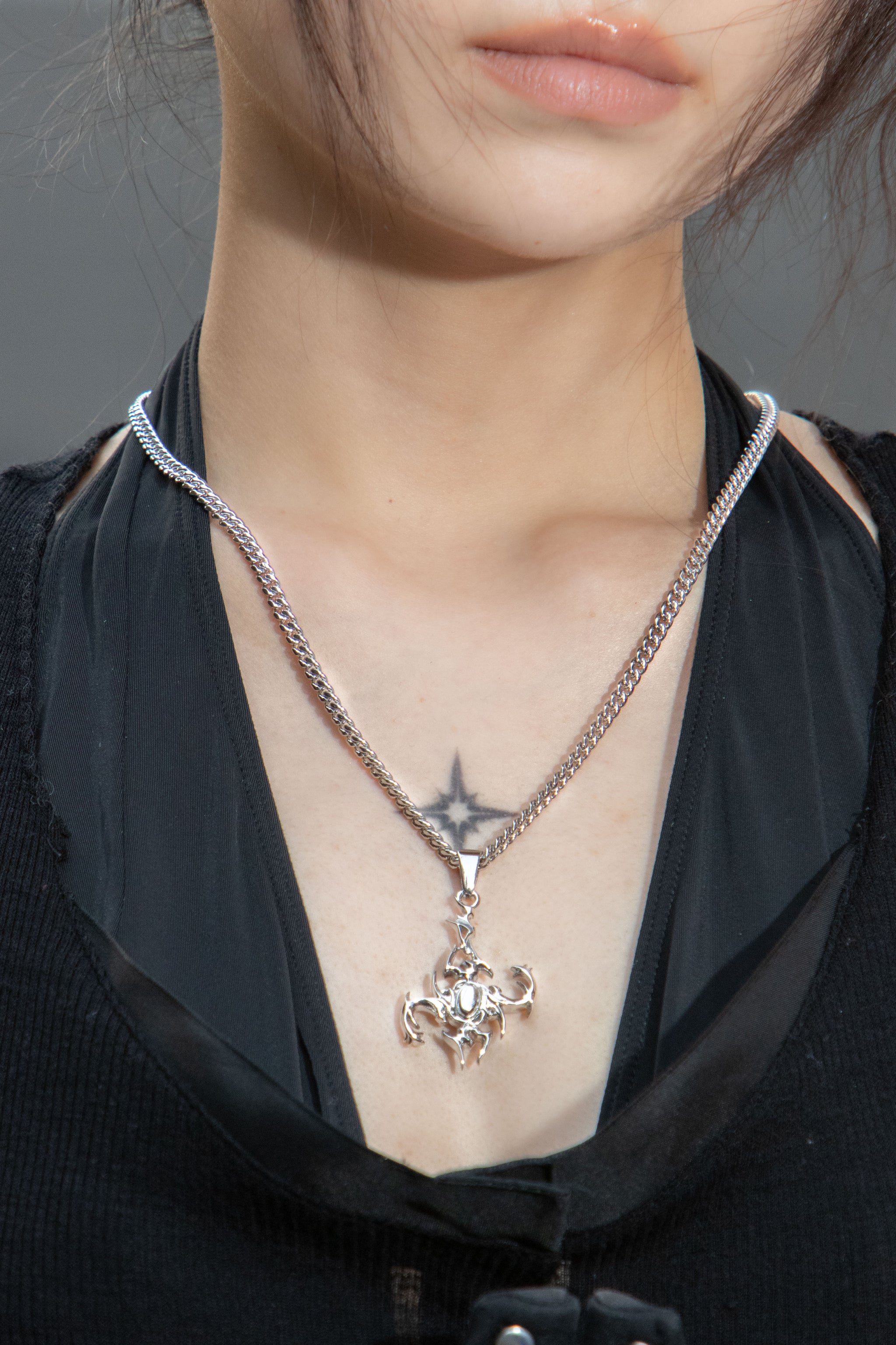 Venenum Necklace - Fashion Jewelry by Yordy.