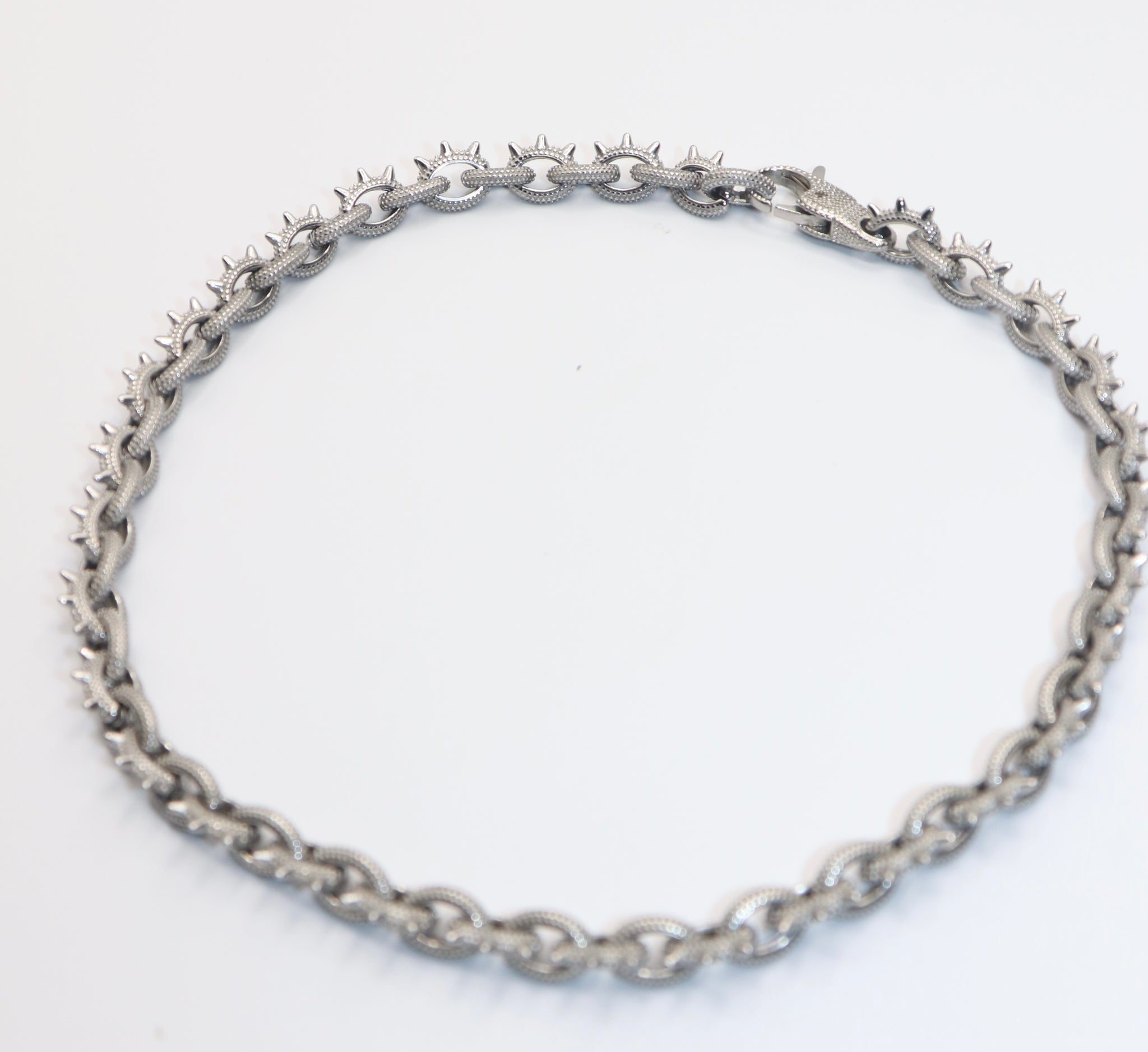 Silver Spikes Necklace - Fashion Jewelry by Yordy.