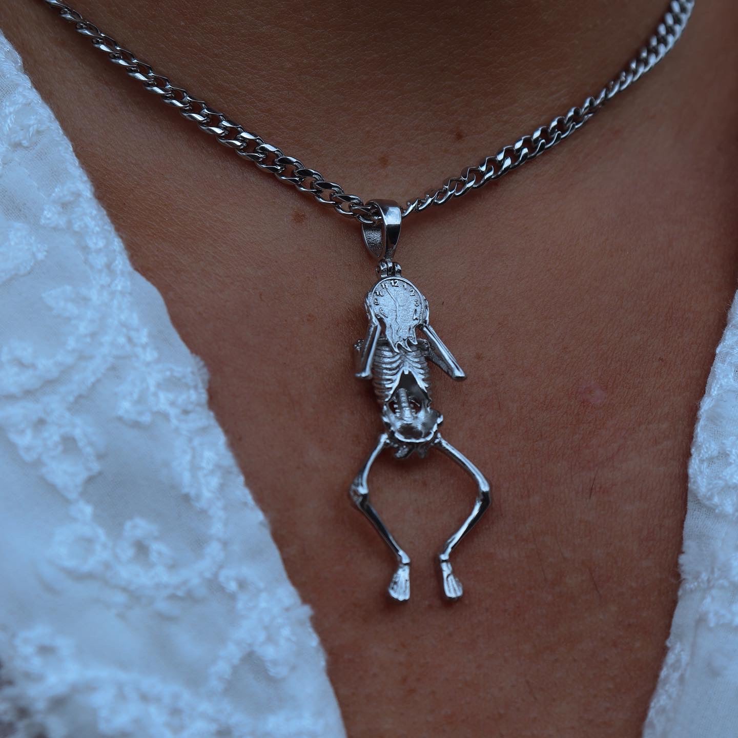 Silver Hour Minds Necklace - Fashion Jewelry by Yordy.